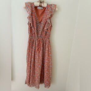 Abercrombie & Fitch Ruffle Chiffon Floral Dress 
Size: XS 
EUC (Like New)